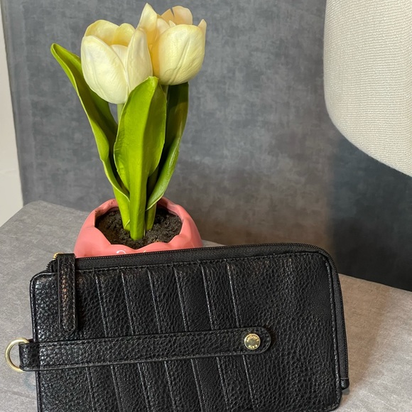 Kate Spade credit card wallet. - Picture 2 of 3